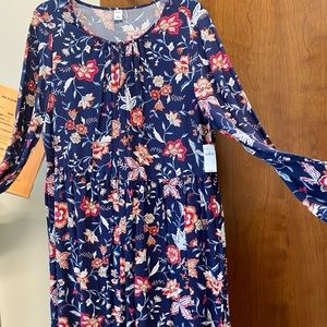 Short a-line floral cotton dress size Large. Never worn